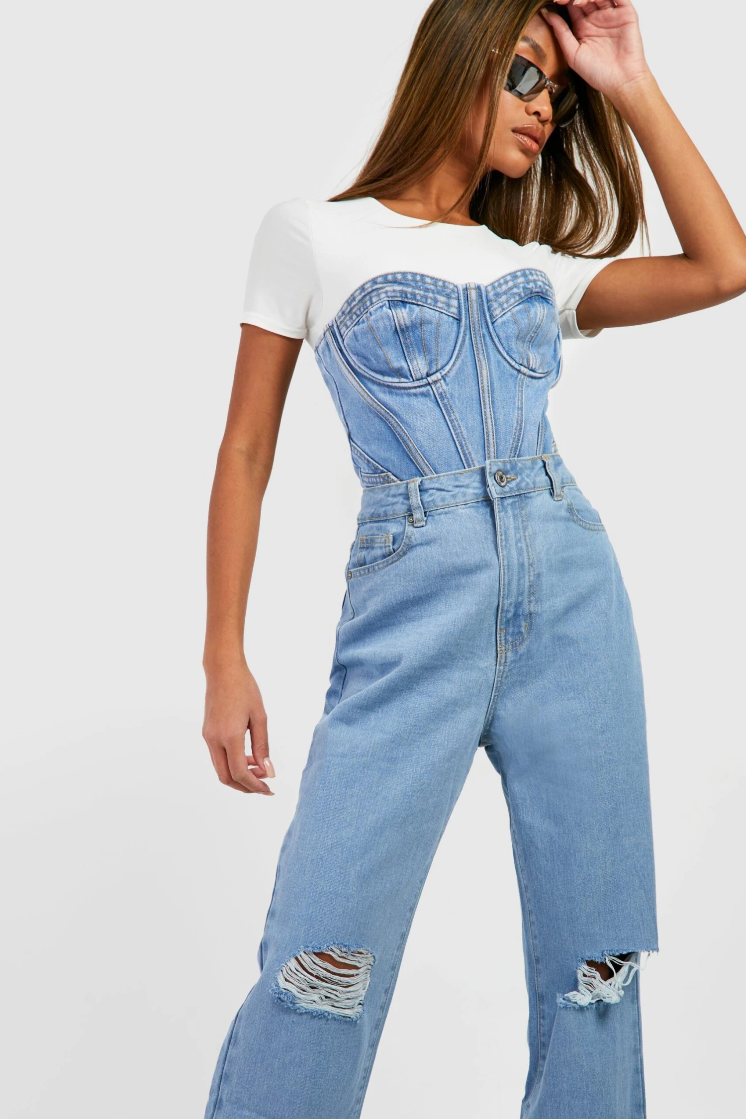 Zerrissene Jeans Mit Geradem Bein Und Hohem Bund 5 Zerrissene Jeans Mit Geradem Bein Und Hohem Bund – Bild 3