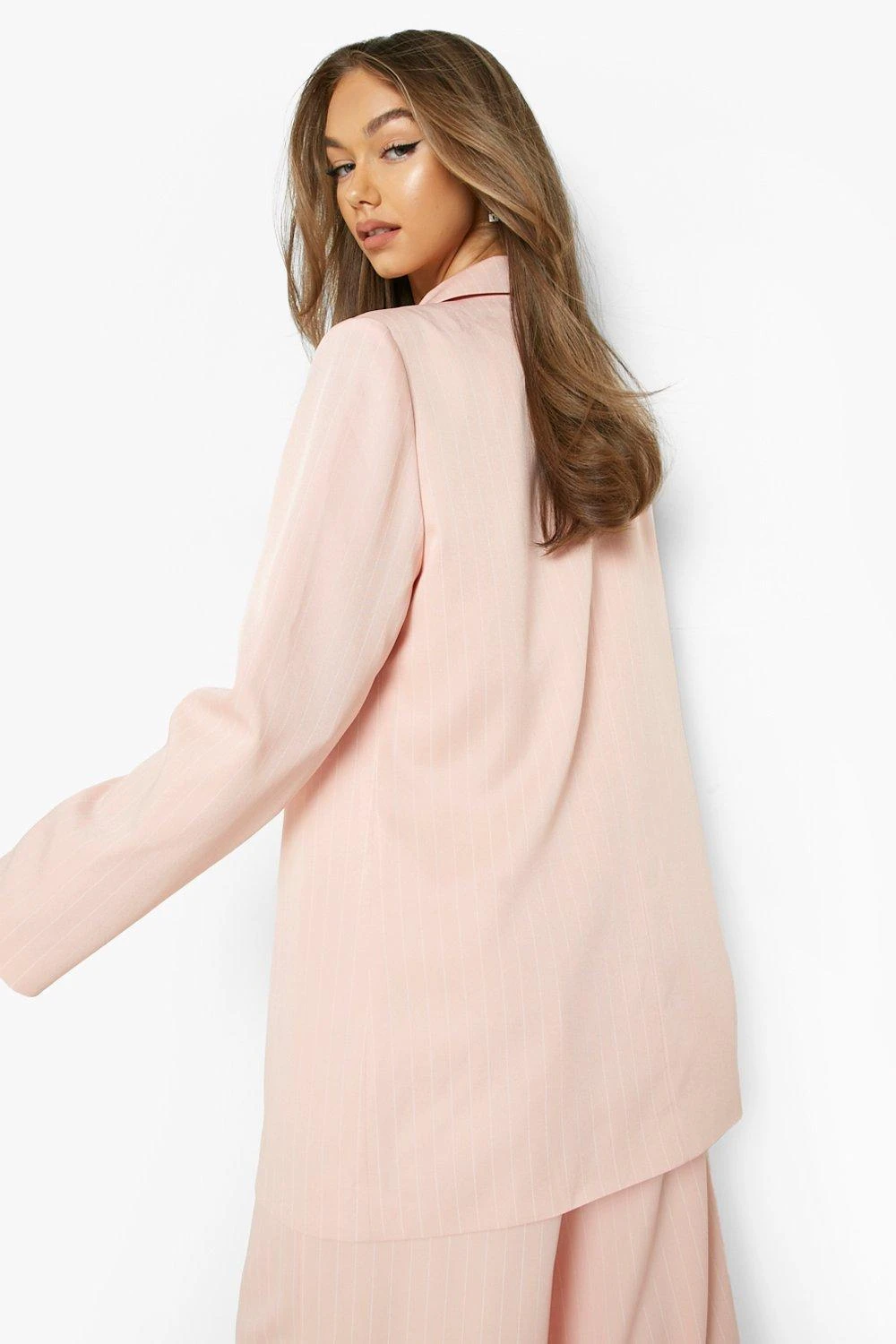 Oversize Blazer Mit Nadelstreifen 4 Oversize Blazer Mit Nadelstreifen – Bild 2