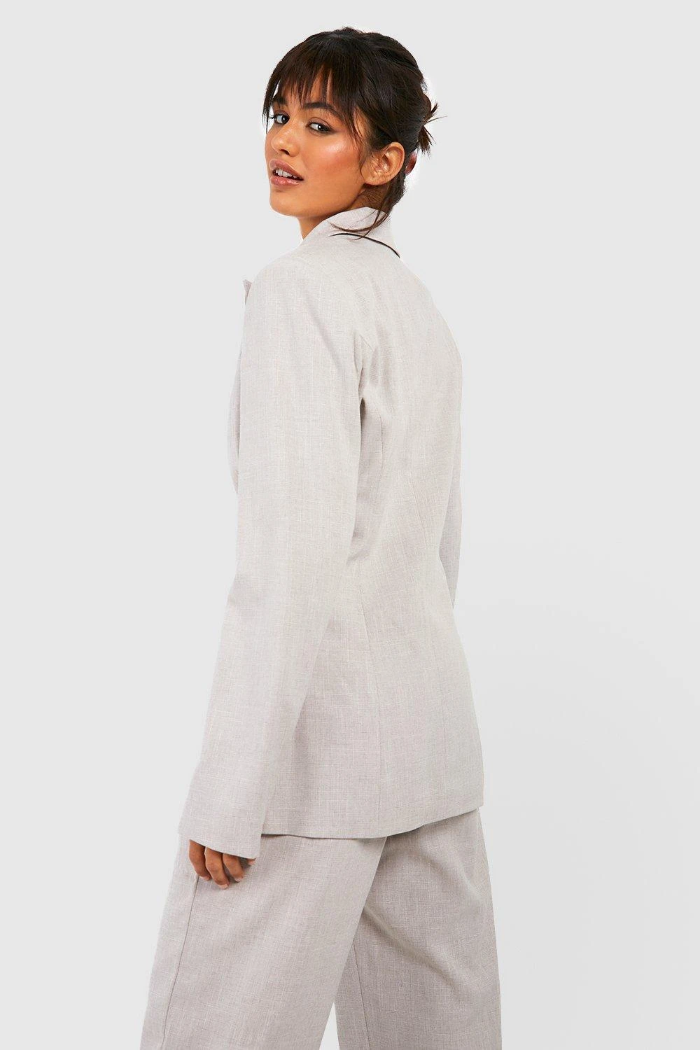 Blazer In Leinenoptik Mit Kontrast-Knopf 4 Blazer In Leinenoptik Mit Kontrast-Knopf – Bild 2