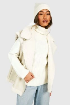 Ärmellose Fliegerjacke Mit Teddy-Detail