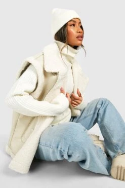 Ärmellose Fliegerjacke Mit Teddy-Detail -Mode für Sie Geschäft gzz41345 beige xl 3