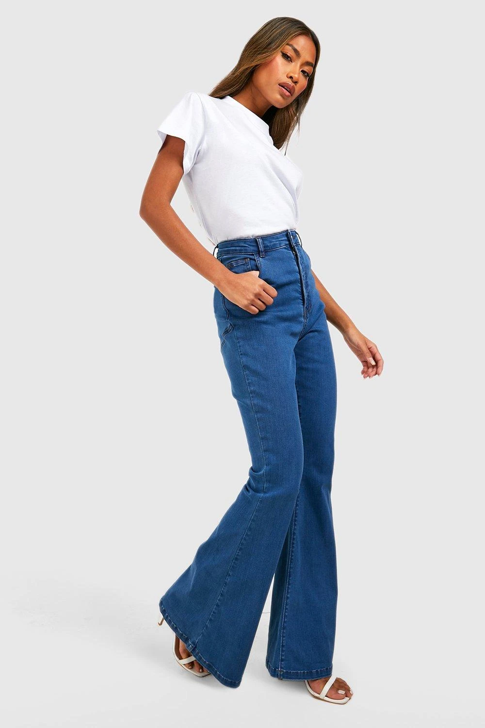 Schlagjeans Mit Hohem Bund 5 Schlagjeans Mit Hohem Bund – Bild 3